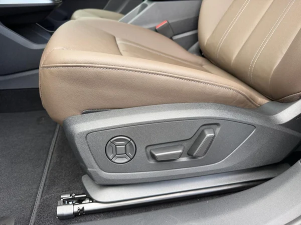 AUDI Q4 Sportback e-tron (2026) — foto 8 van 24