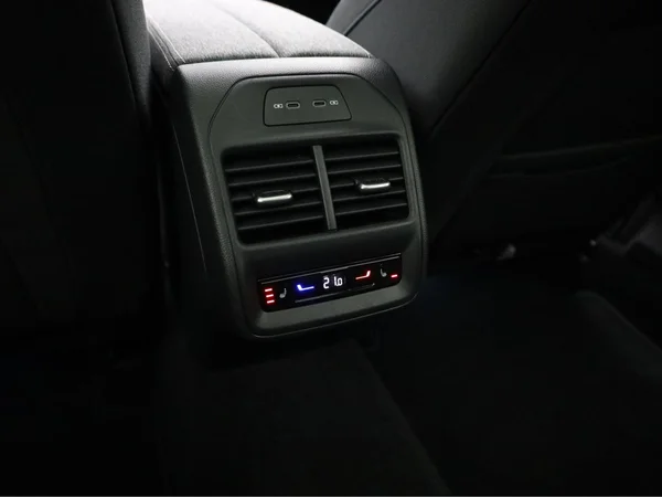 SKODA Superb Combi (2025) — foto 6 van 23