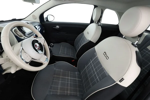 Fiat 500 (2018) — foto 16 van 16