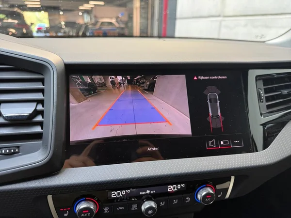 AUDI A1 Sportback (2021) — foto 13 van 15