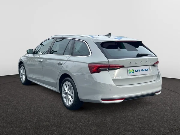 SKODA Octavia Combi (2025) — foto 4 van 11