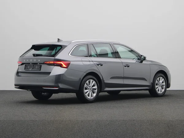 SKODA Octavia Combi (2026) — foto 12 van 21