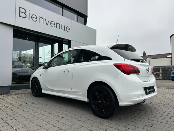 Opel Corsa (2015) — foto 6 van 16