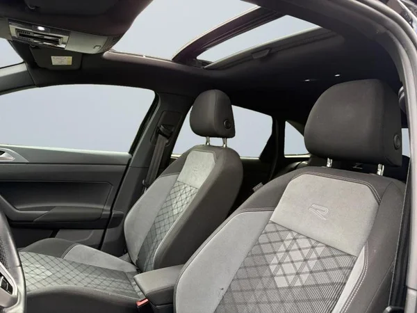VOLKSWAGEN Taigo (2022) — foto 4 van 28