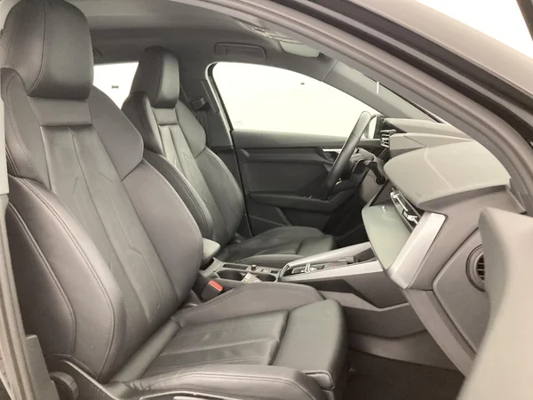AUDI A3 Sportback (2022) — foto 27 van 36