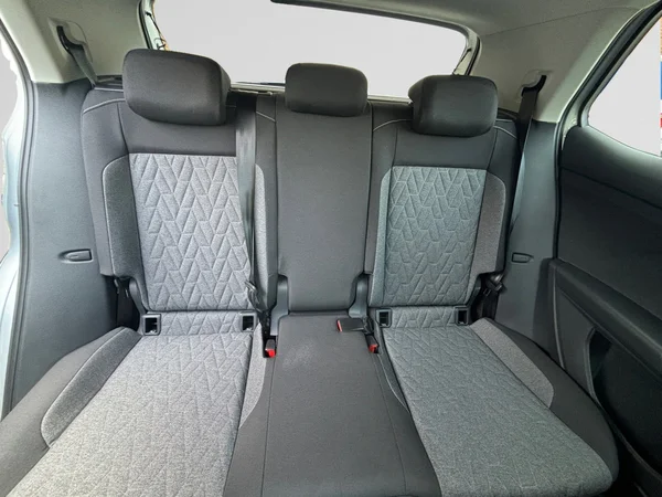 VOLKSWAGEN T-Cross (2024) — foto 17 van 18
