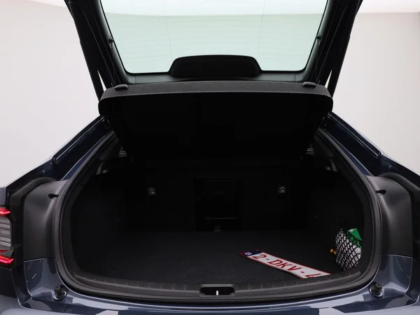 Polestar 2 (2023) — foto 6 van 41