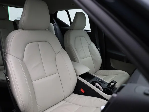 Volvo XC40 (2022) — foto 31 van 44