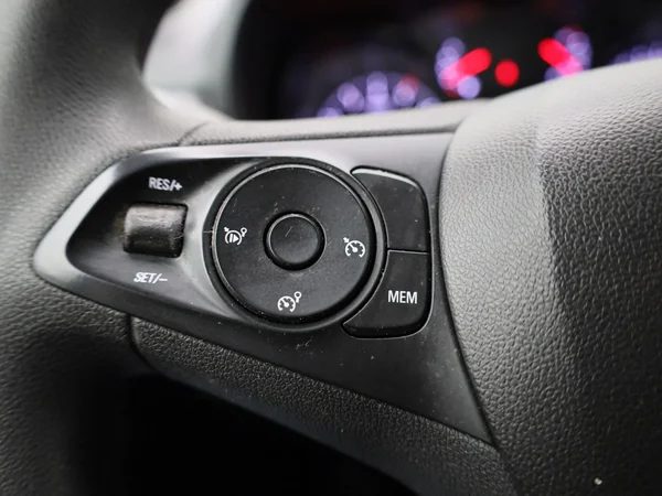 Opel Combo Life (2022) — foto 9 van 37