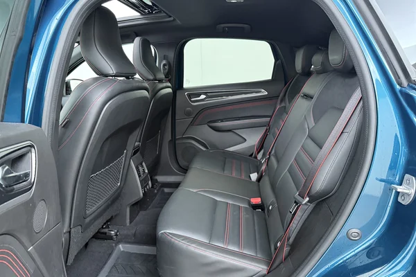 Renault Arkana (2023) — foto 17 van 18
