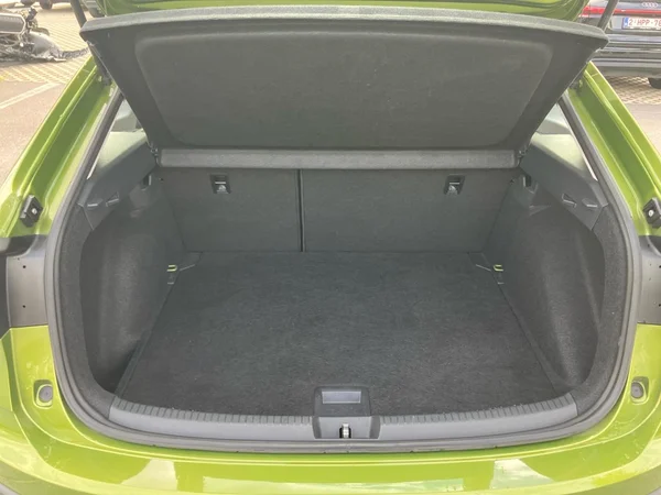 VOLKSWAGEN Taigo (2023) — foto 23 van 25