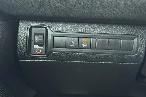 Peugeot 308 (2021) — foto 14 van 45