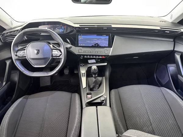 PEUGEOT 308 (2023) — foto 20 van 20