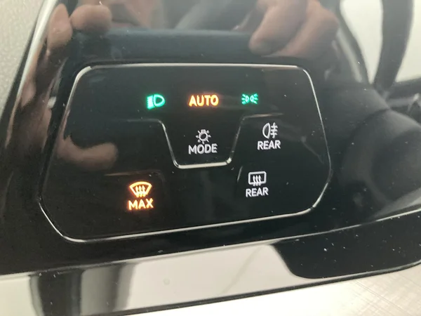 VOLKSWAGEN Golf VIII SW (2022) — foto 11 van 36