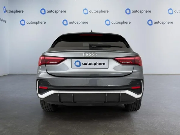 AUDI Q3 Sportback (2023) — foto 31 van 35
