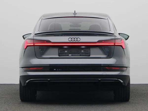 AUDI e-tron Sportback (2023) — foto 22 van 26