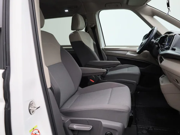 Volkswagen Multivan (2024) — foto 29 van 43