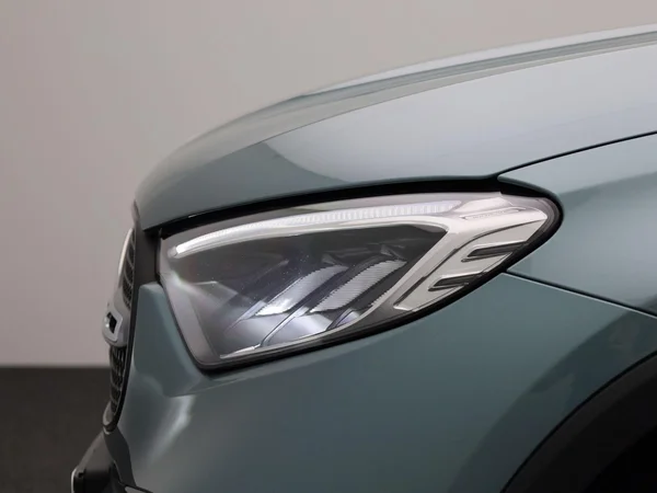 Mercedes-Benz GLC (2025) — foto 8 van 49