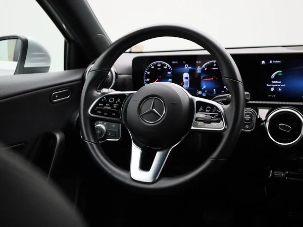 Mercedes-Benz A-Klasse (2022) — foto 3 van 43