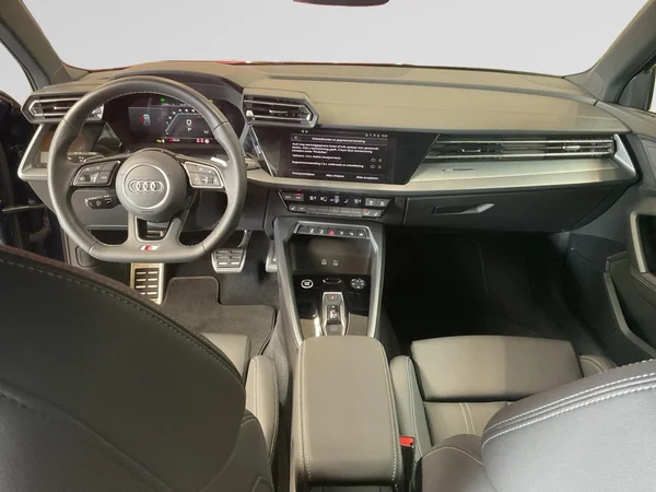 AUDI A3 Sportback (2025) — foto 11 van 16