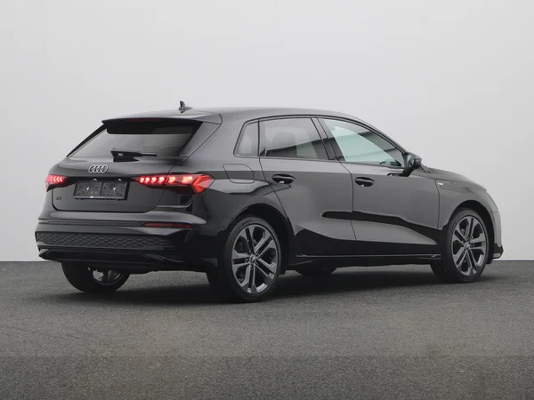 AUDI A3 Sportback (2025) — foto 12 van 21