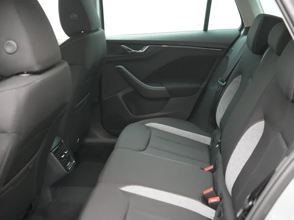 SKODA Kamiq (2026) — foto 4 van 28