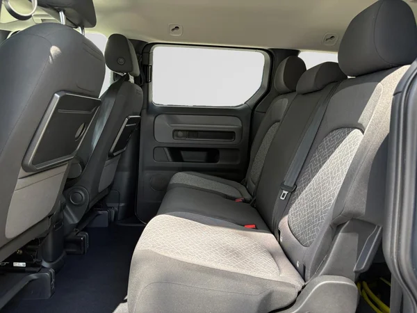 VOLKSWAGEN ID.Buzz (2024) — foto 10 van 24