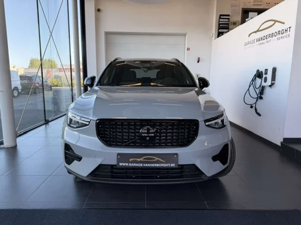 Volvo XC40 — foto 12 van 22