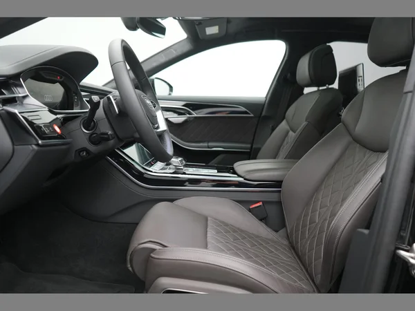 AUDI A8 Long PHEV (2024) — foto 52 van 53