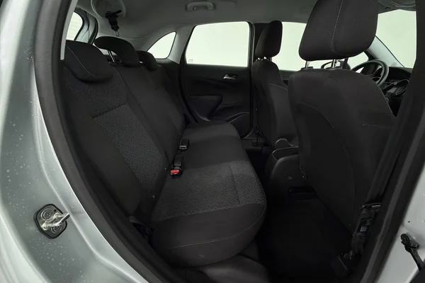 Opel Crossland (2022) — foto 30 van 30