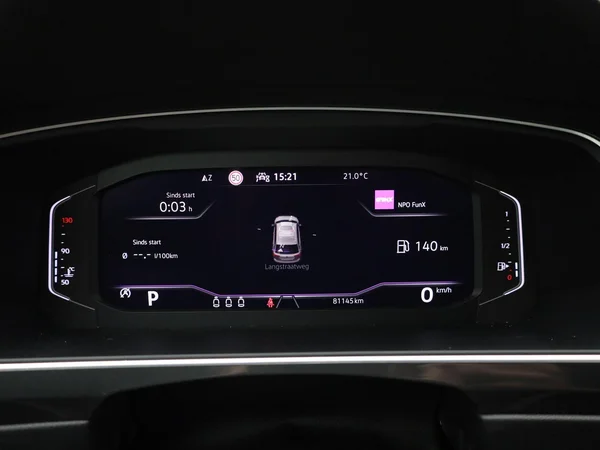 Volkswagen Tiguan (2022) — foto 9 van 36