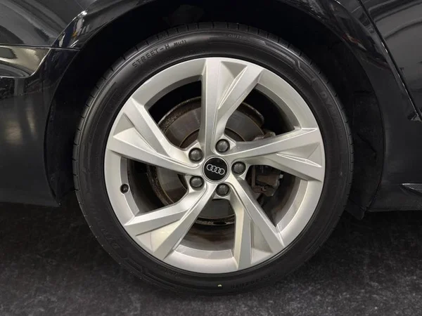 AUDI A4 (2022) — foto 29 van 30