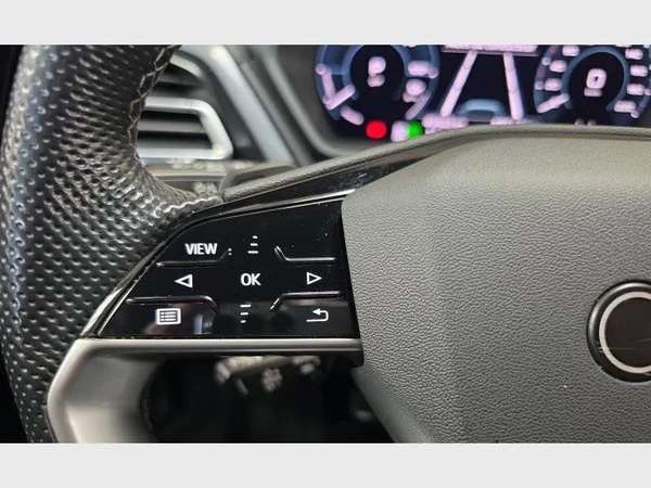 Audi Q4 Sportback e-tron (2023) — foto 7 van 35
