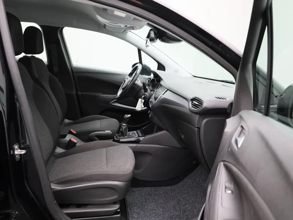 Opel Crossland (2021) — foto 28 van 38