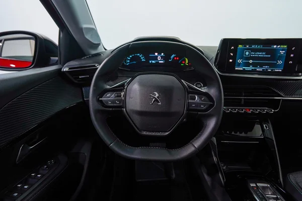 Peugeot E-208 (2022) — foto 9 van 99