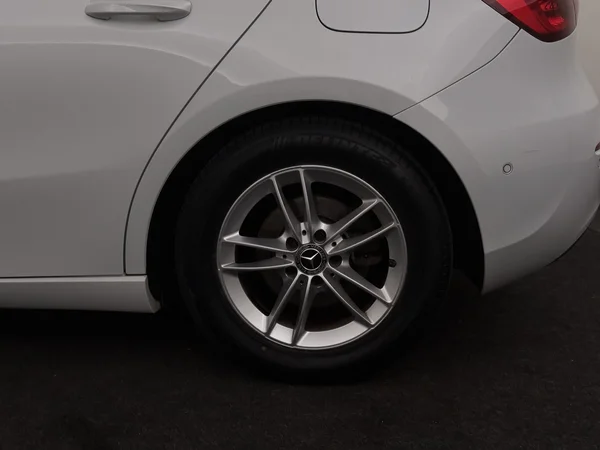 MERCEDES A 180 (2018) — foto 7 van 26