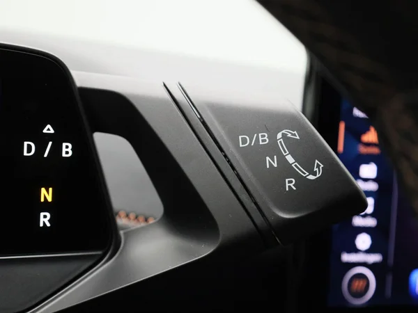 CUPRA Born (2022) — foto 13 van 47