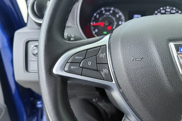 Dacia Duster (2022) — foto 6 van 21