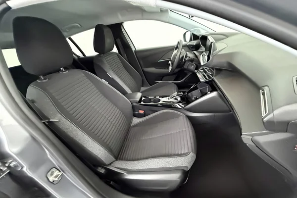 Peugeot 208 (2022) — foto 4 van 23