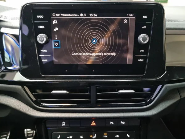 VOLKSWAGEN T-Roc (2025) — foto 13 van 15