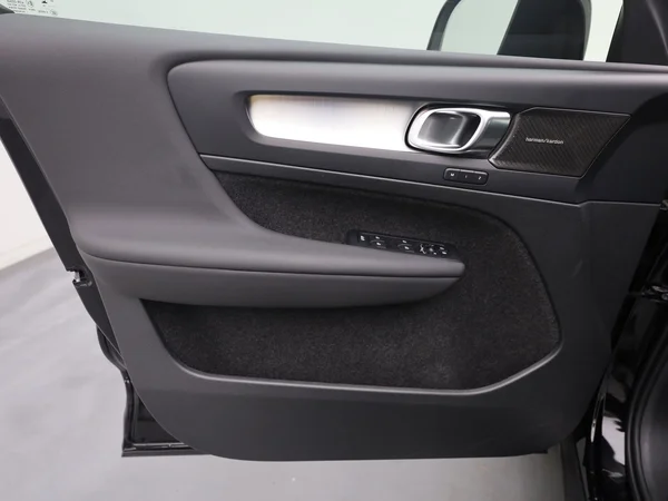 VOLVO XC40 (2024) — foto 7 van 21