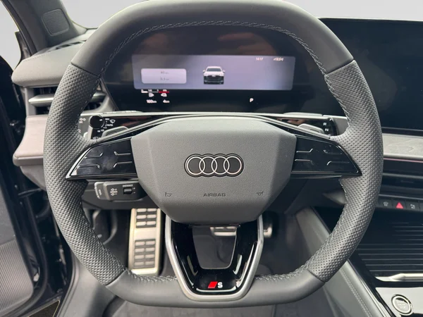 AUDI Q3 SUV e-hybrid (PHEV) (2025) — foto 13 van 16