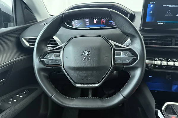 Peugeot 3008 (2021) — foto 2 van 17