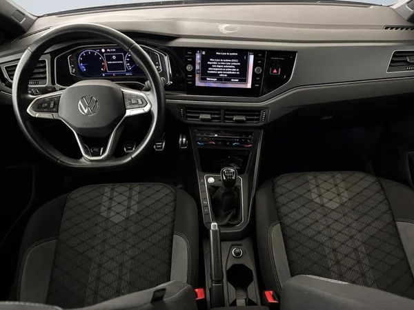 VOLKSWAGEN Taigo (2022) — foto 5 van 18