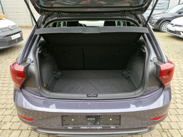 VOLKSWAGEN Polo (2023) — foto 23 van 26