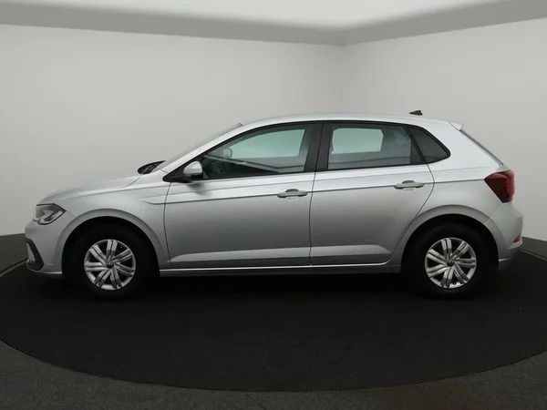Volkswagen Polo (2023) — foto 24 van 28
