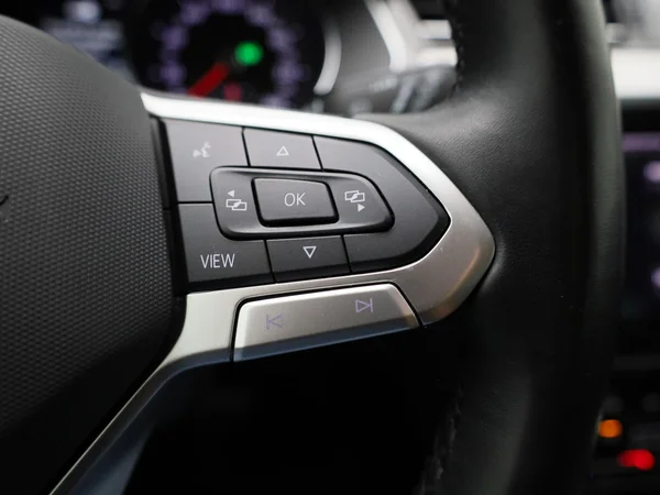 Volkswagen Passat (2024) — foto 13 van 44