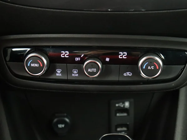 OPEL Crossland X (2024) — foto 16 van 26