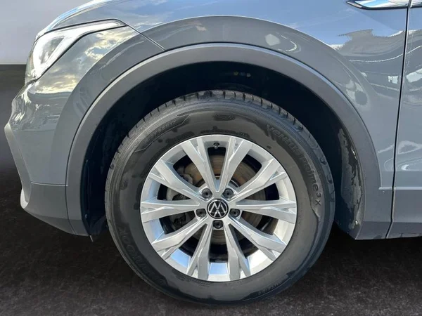 VOLKSWAGEN Tiguan Dsl (2023) — foto 35 van 35