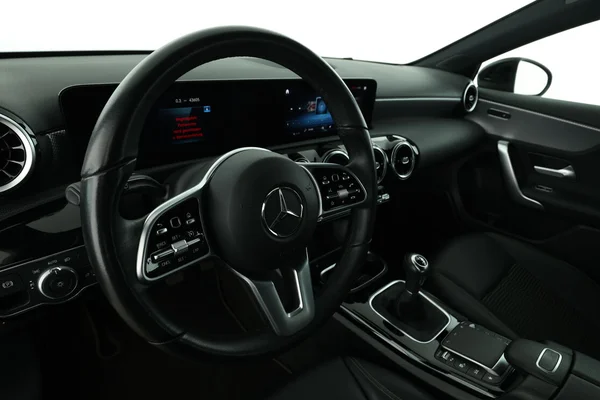 Mercedes-Benz A-Klasse (2022) — foto 2 van 16